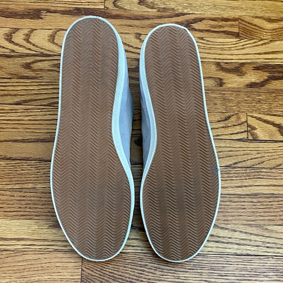 Adidas Stan Smith Light Gray Casual Sneakers - Picture 7 of 11